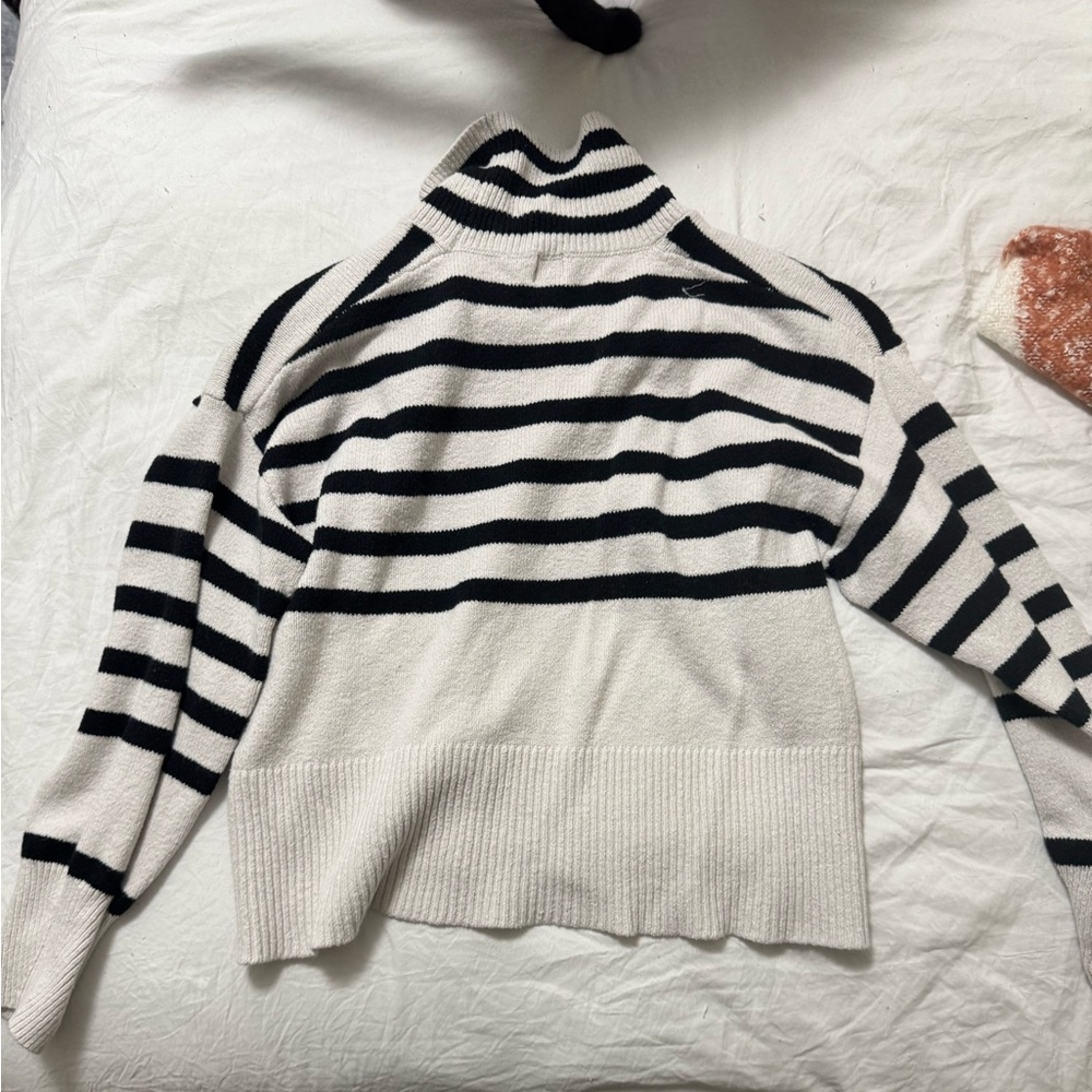 Striped Black and White Women's Sweater